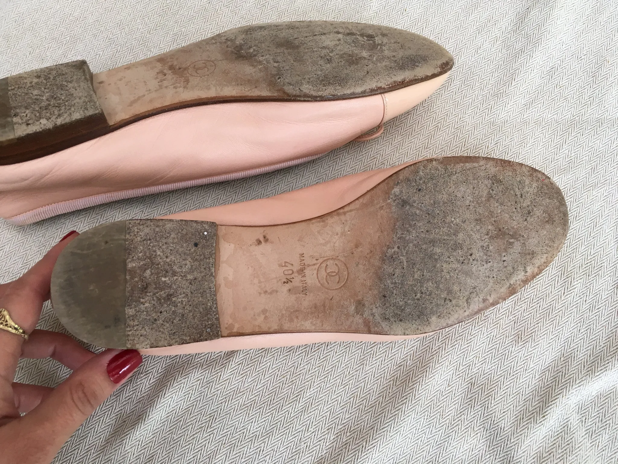 CHANEL CC CAP-TOE FLATS SHOES IN PINK SIZE 40 1/2 LADIES