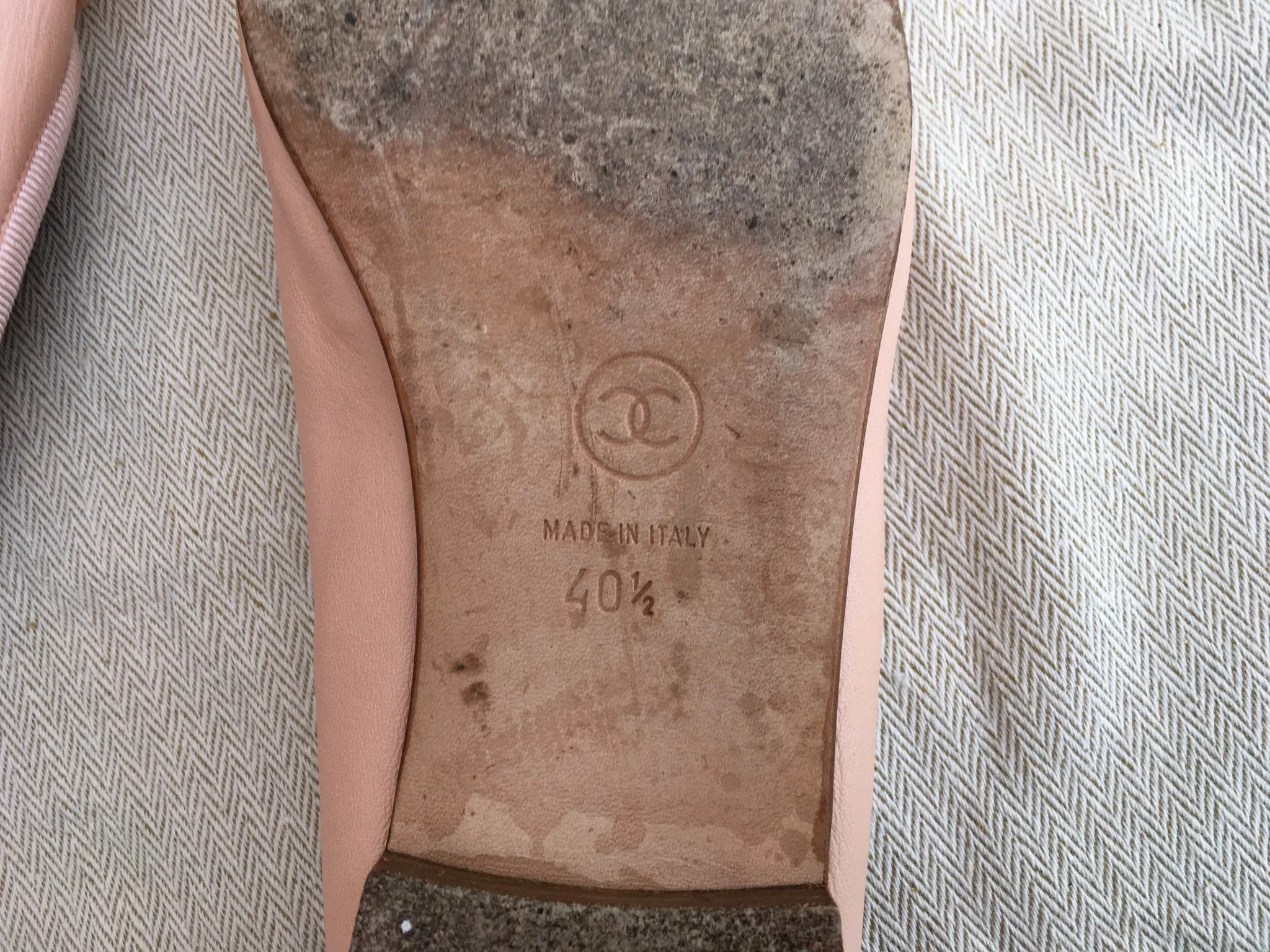 CHANEL CC CAP-TOE FLATS SHOES IN PINK SIZE 40 1/2 LADIES