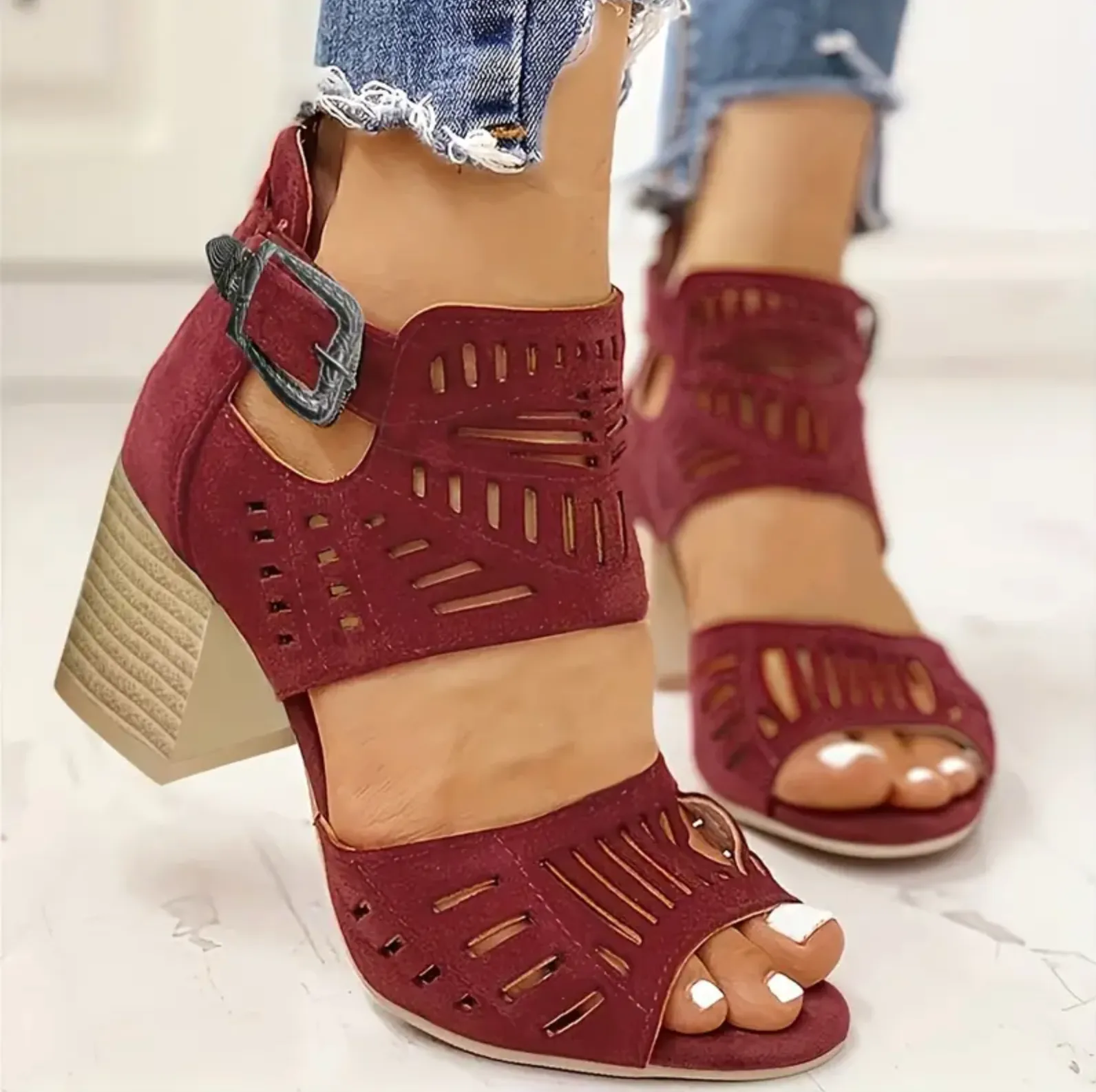 Comelyy Hollow carved block heel women's sandals