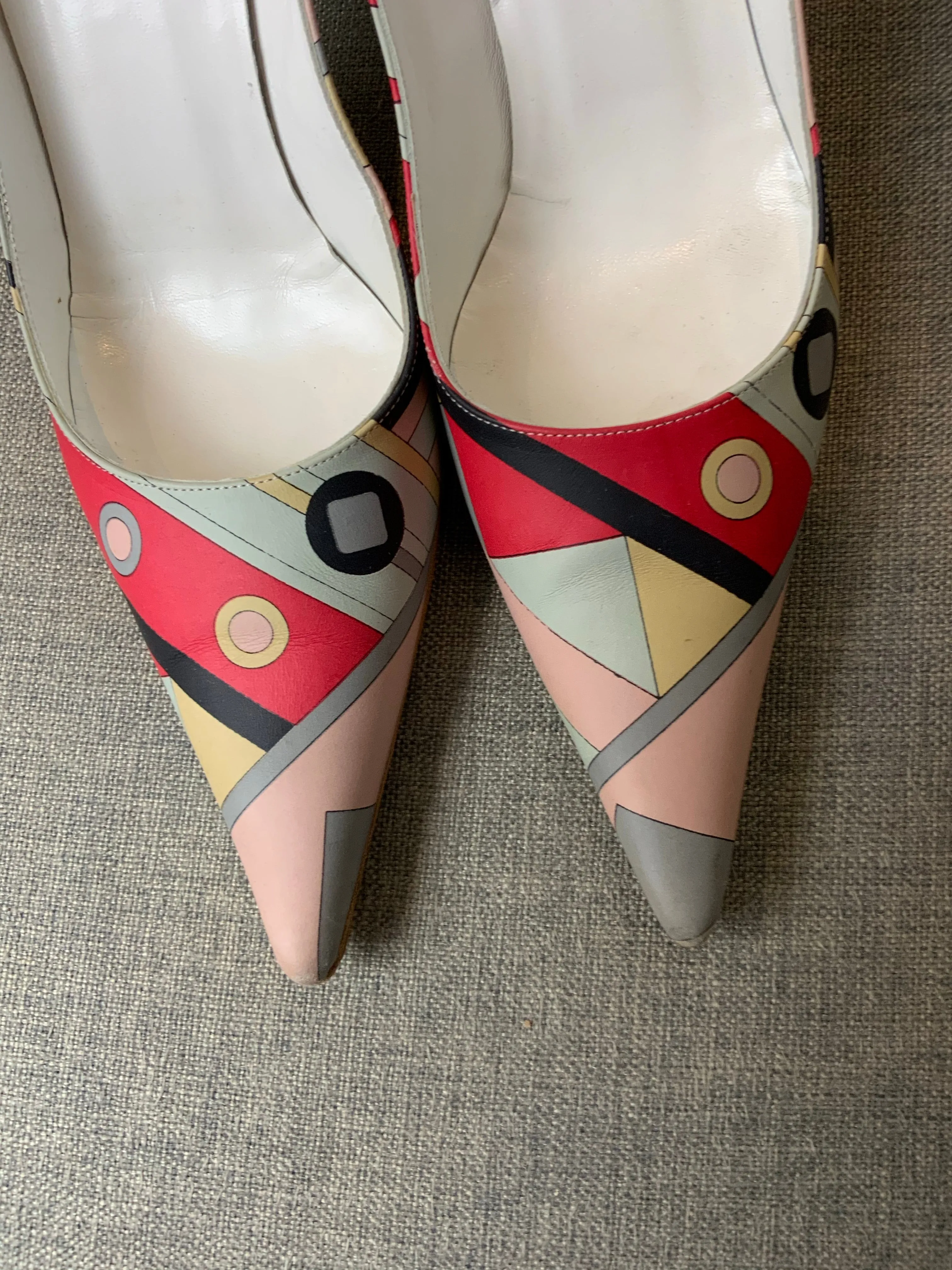 EMILIO PUCCI MULTI COLOR PRINTED PUMPS HEELS SIZE 38 US 8 UK 5 ladies