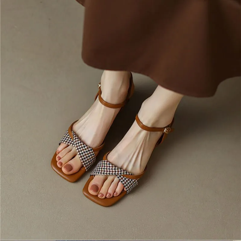 Fashionable and functional orthopedic Sandals