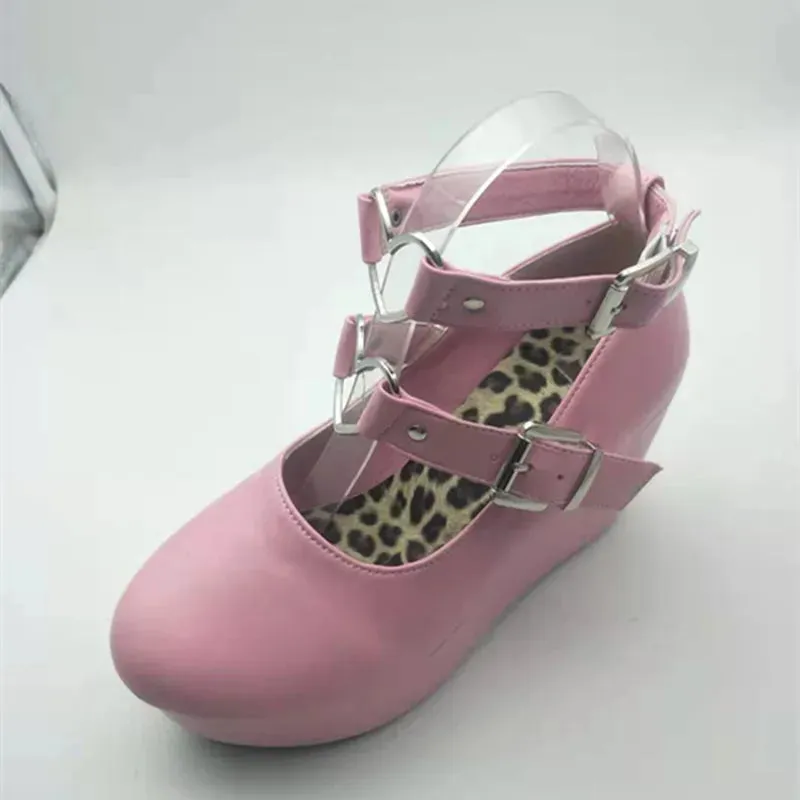 Pink Love Buckle Platform Pumps