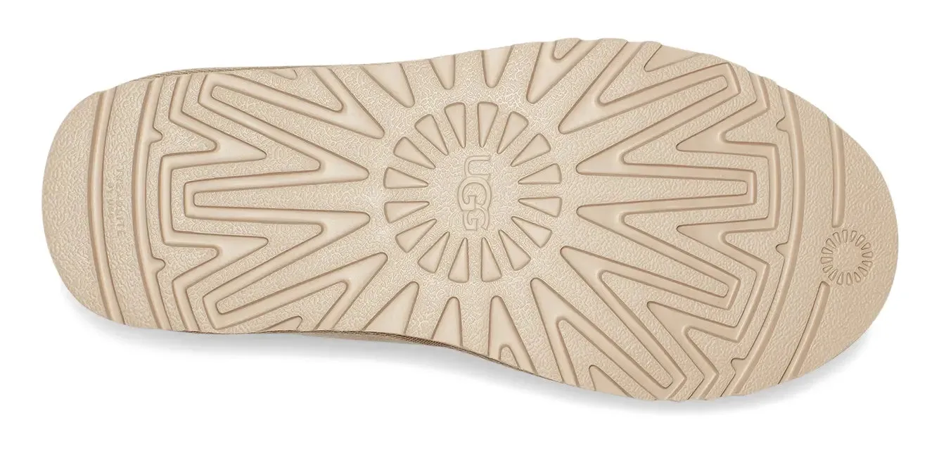Women's UGG Neumel – Cozy Chukka Boot with Iconic Style